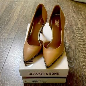 Beautiful brand new beige heels, with soft cushion